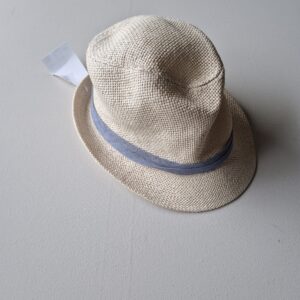 H&M hatt 80 första varvet