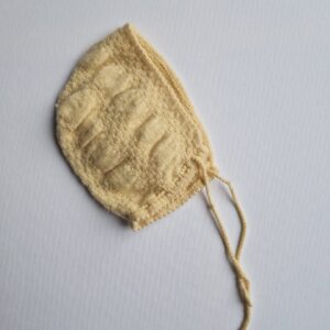 VINTAGE stickad hjälmmössa gul ca 68-80