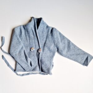 VINTAGE ullkofta remaked med knappar ca 98