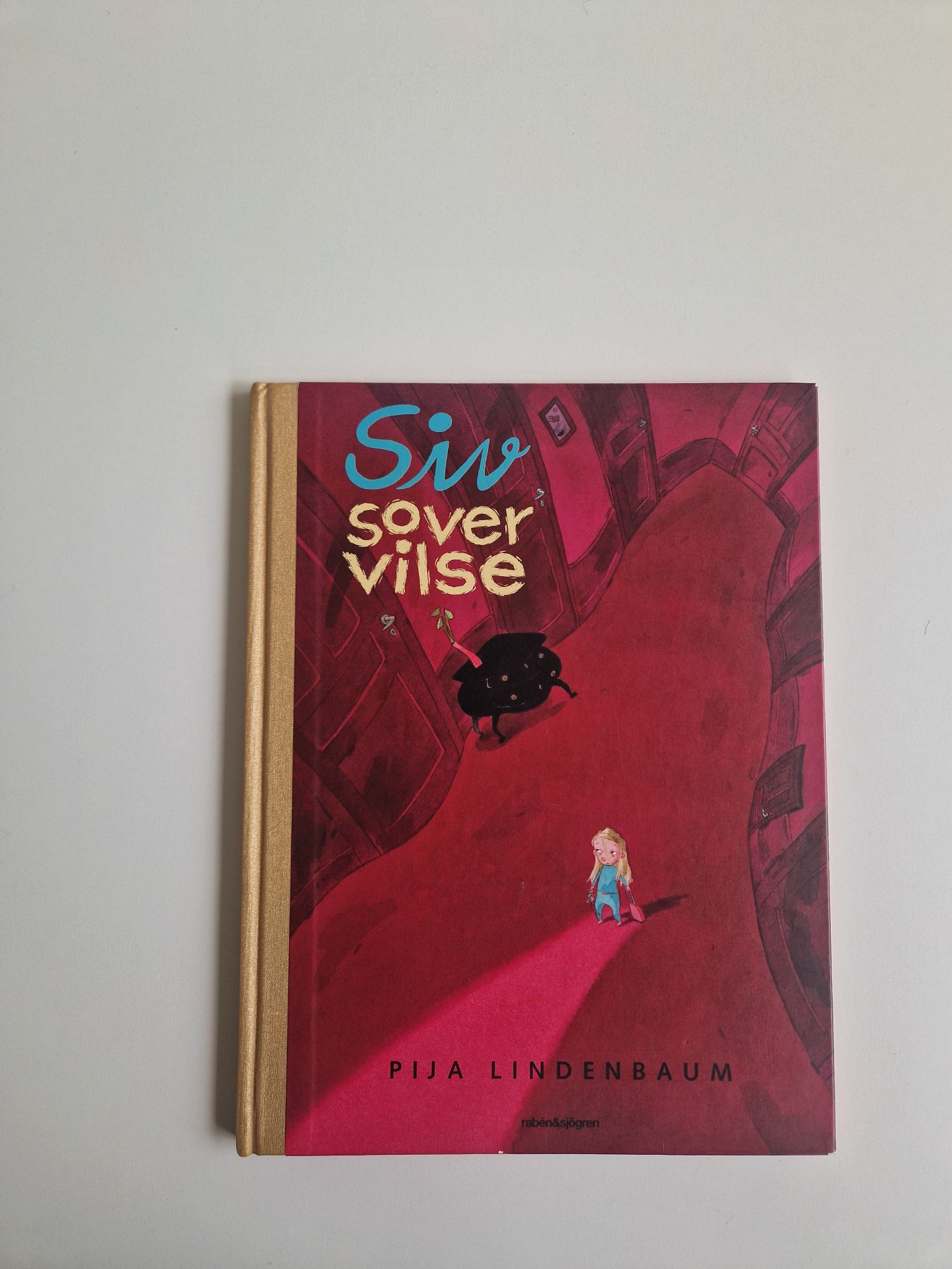 Pija Linderbaum Siv sover vilse