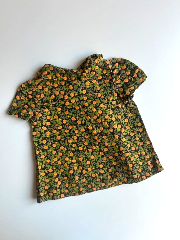 VINTAGE blommig 70s floral tunika med dragkedja 80–86