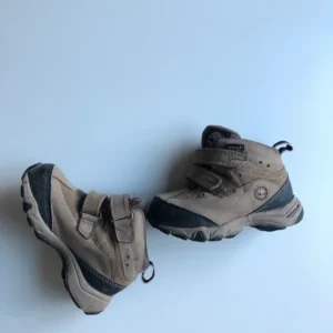 TIMBERLAND höga kängor storlek 22,5 ca 13,5 cm