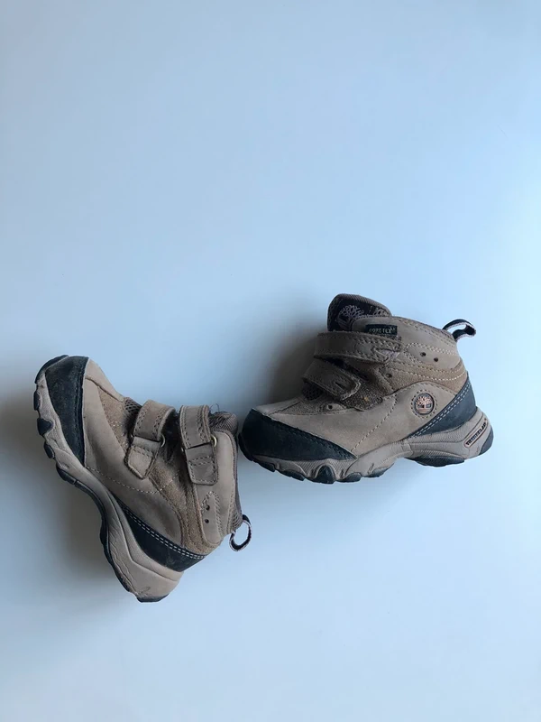 TIMBERLAND höga kängor storlek 22,5 ca 13,5 cm