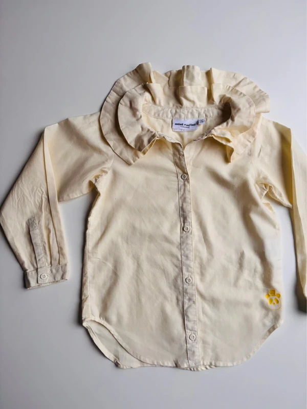 MINI RODINI blus med volangkrage i ekologisk bomull 104–110