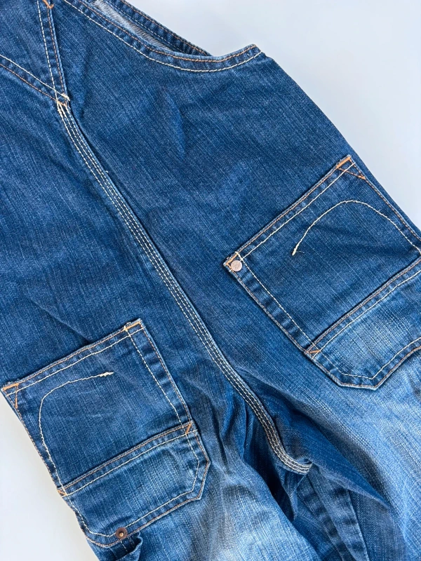 H&M snickarbyxor 110 - Bild 2